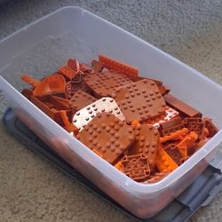 4 Lbs Sorted Orange LEGO Lot