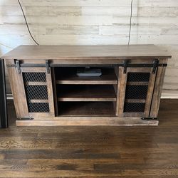 Wystfield 70” Tv Stand