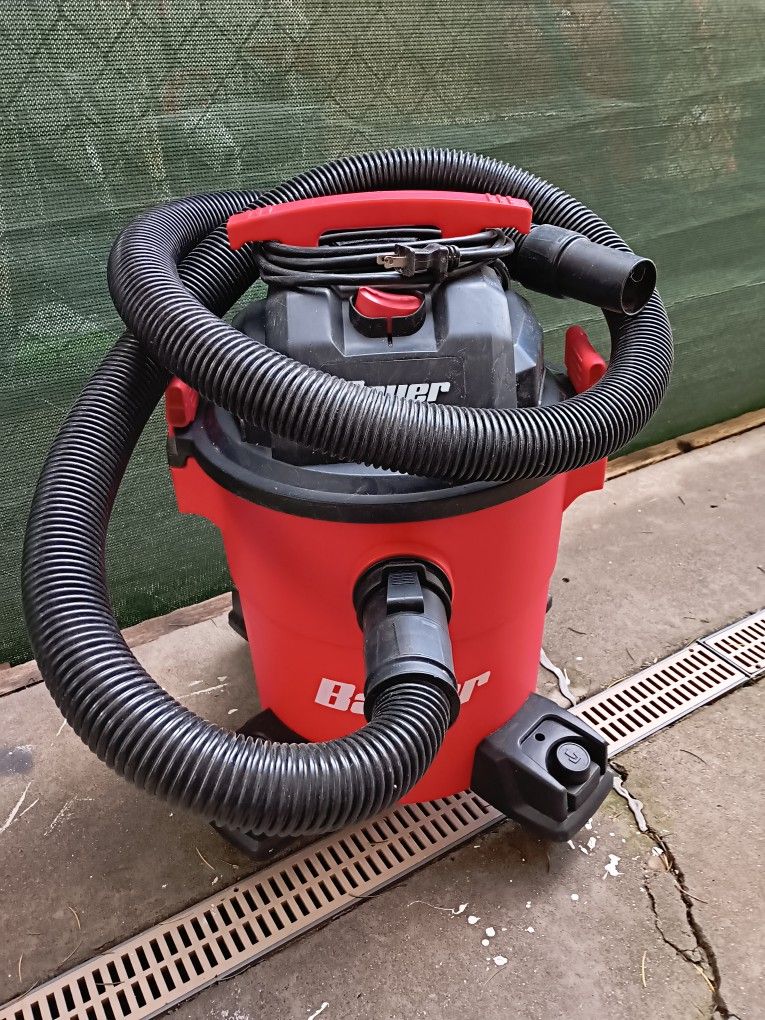 BAUER 6 GALLON WET/DRY SHOP VACUUM 