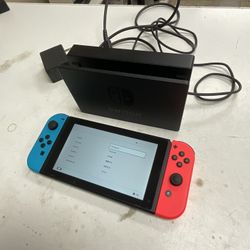 Nintendo switch w/dock