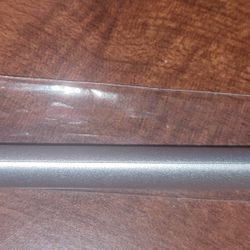 NEW STYLUS PEN. FINE TIP ON ONE SIDE,  RUBBER TO ON THE OTHER BOTH FOR USE ON TOUCH SCREENS