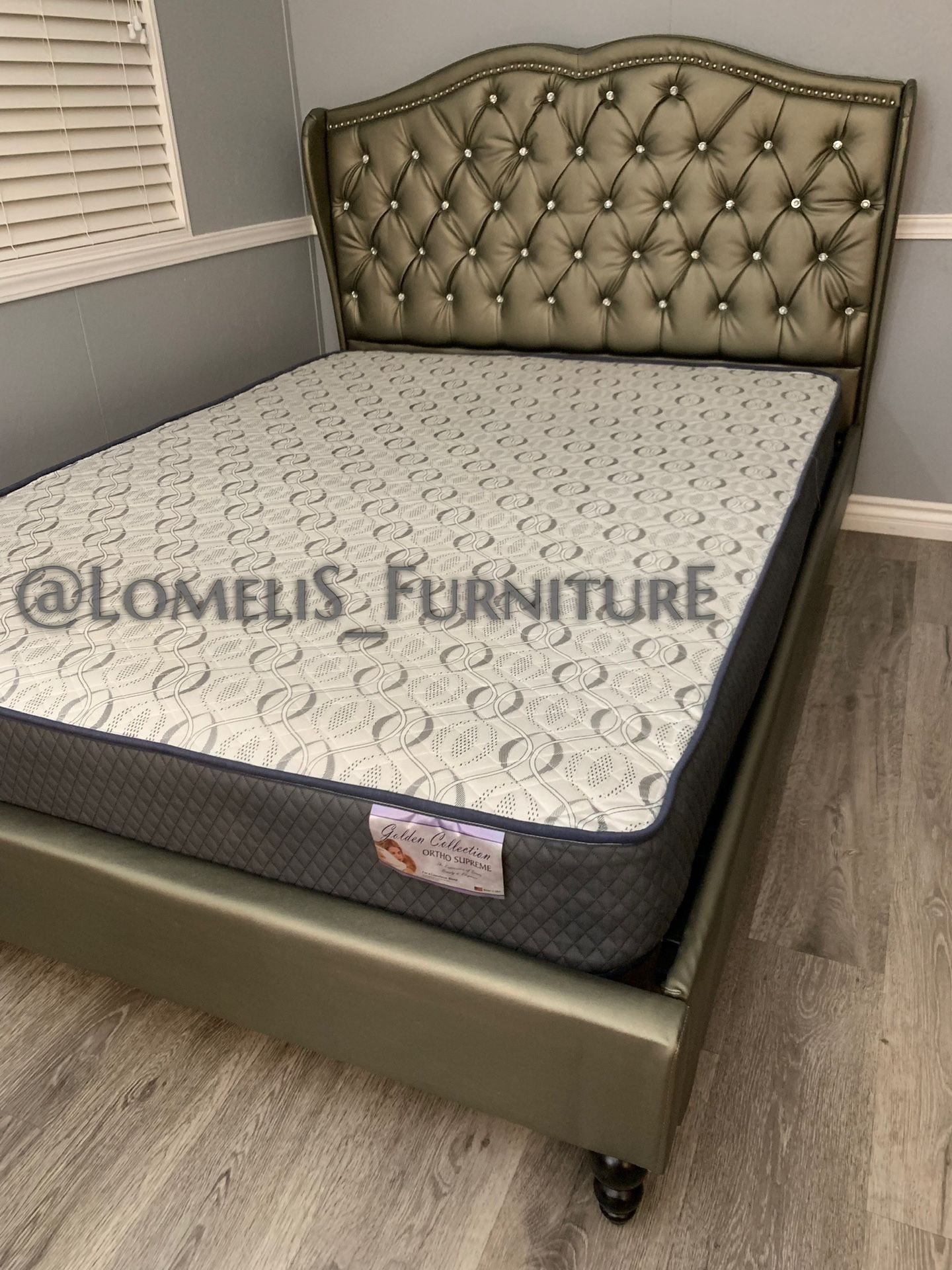 Cal King Silver Tufted Bed w. Supreme Orthopedic Mattress Included