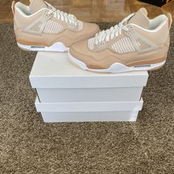 Air Jordan 4 Retro Shimmer Size 8W & 9W 