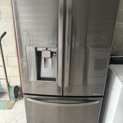 LG Refrigerator 