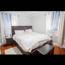 King Sizes Bed ,  Headboard With Mattress 