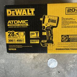 Brand New Dewalt 3/8 Compact Impact Wrench Never Used