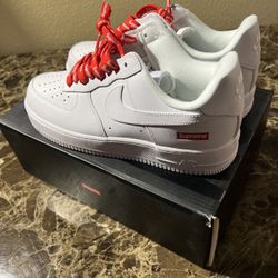Nike Supreme Air Force 1 White size 9.5