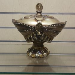 Vase / Jewelry trinket _ box ( NEW ) poly resin