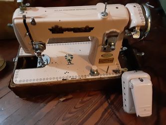 Atlas sewing machine