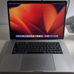 Apple  MacBook Pro 2017 15 Inch  CORE i7 16GB RAM 256 GB SSD Storage and Radeon 560 PRO Graphics