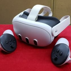 Meta Quest 3 128GB Standalone VR Headset with Controllers - Virtual Reality - Oculus - White - No Charger - No Box - Working 