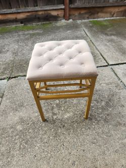 Vanity stool