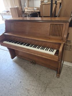 Story And Clark Piano Free Delivery