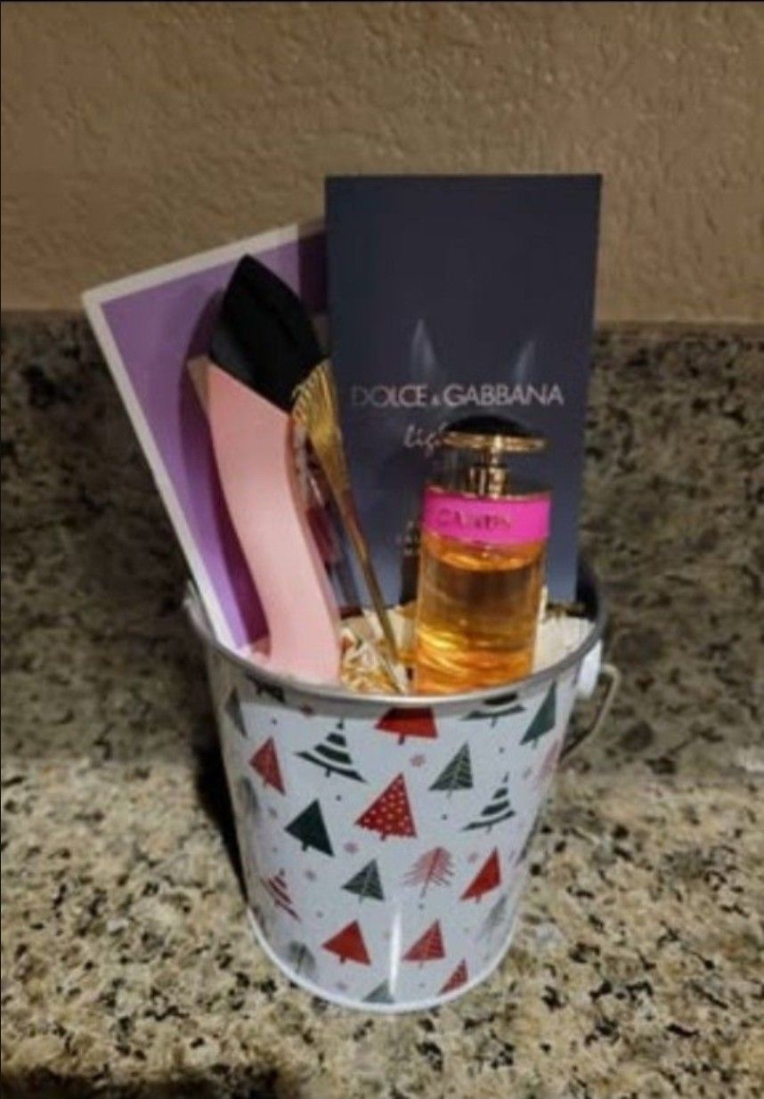 Two Piece Holiday Gift Travel Basket 