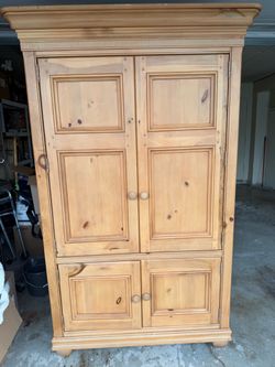 Large hutch