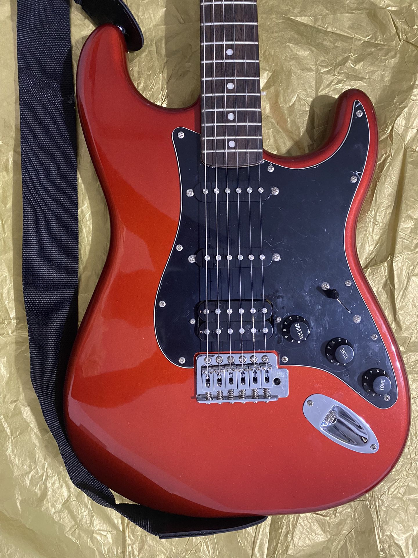 Fender Guitar Stratocaster Limited-Edition Candy Red