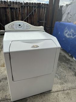Secadora MYTAG de luz $90