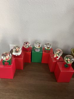 🎁 Disney Christmas Snow Globe Collection - Multi-Year Set! ❄️