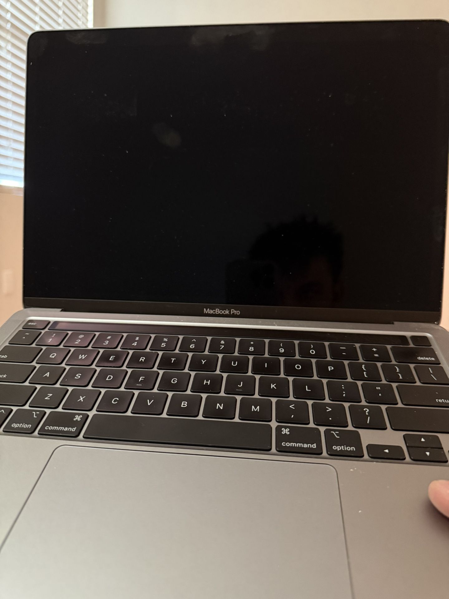 2019 MacBook Pro With Touch Bar 13in