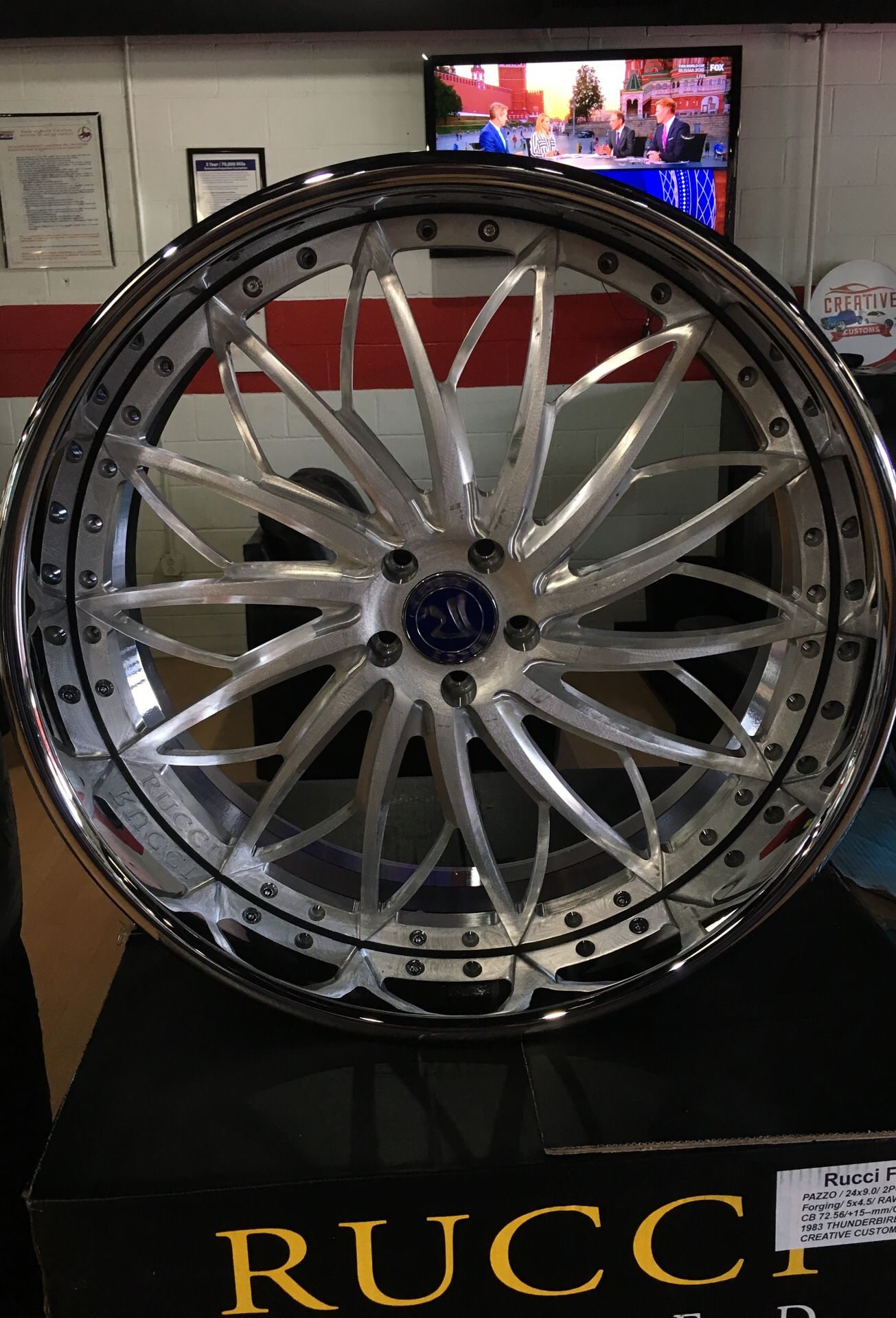 Rucci Wheels and matching steering wheel