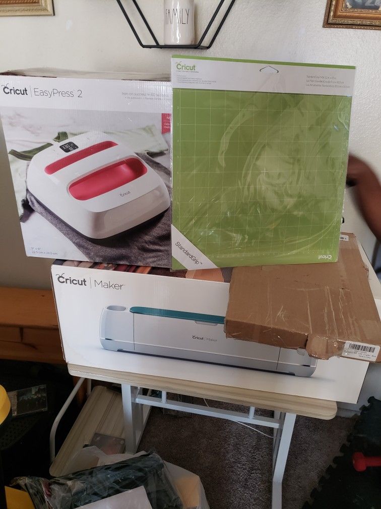 Cricut Maker Bundle 