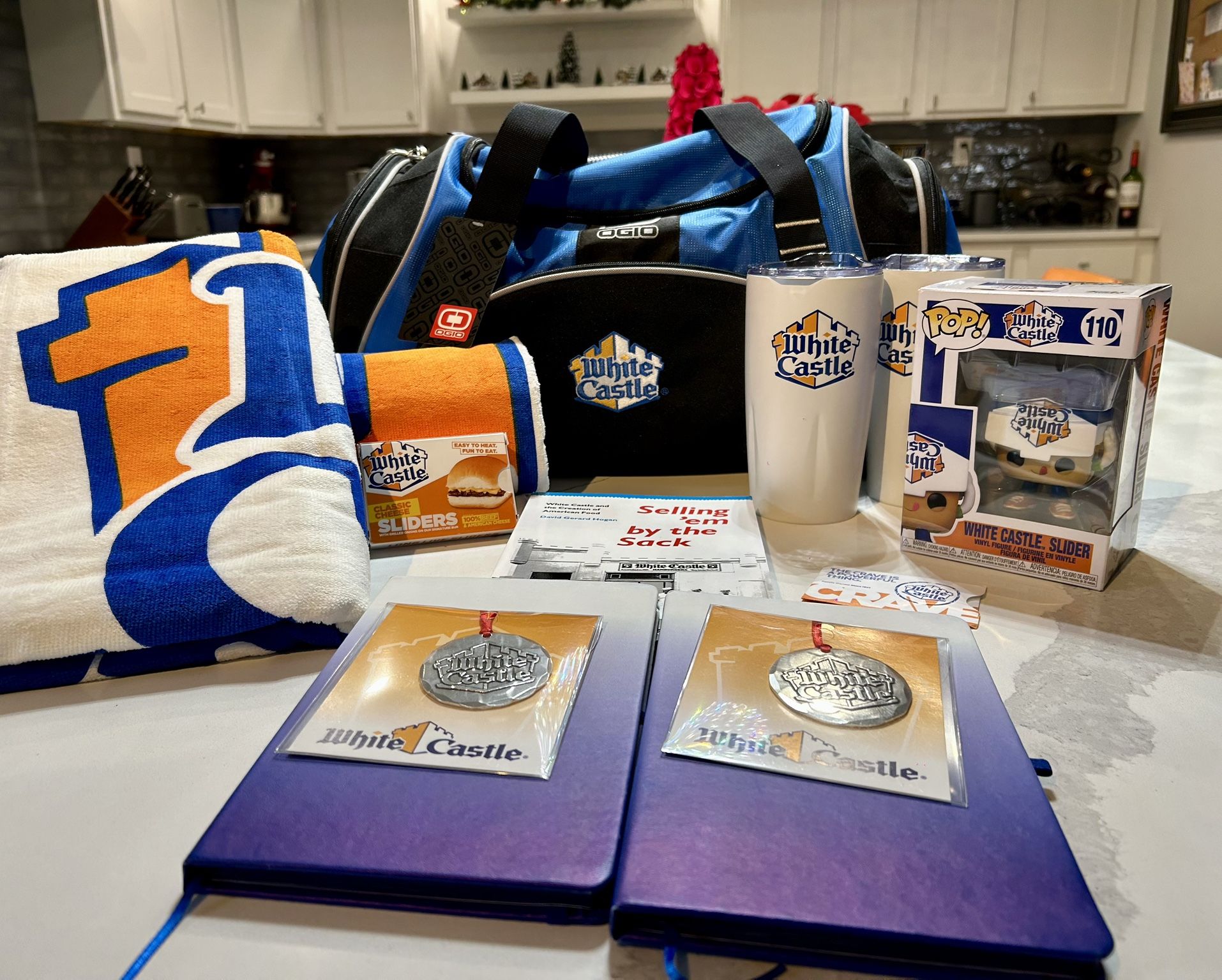 White Castles Basket for 2! Including $100 Gift Card