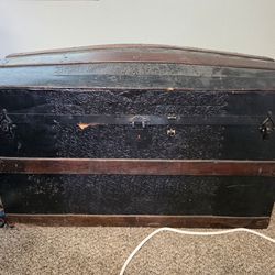 Antique storage chest...