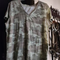 Women's Camo Shirt