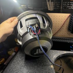 Jl Audio W6 10” V2