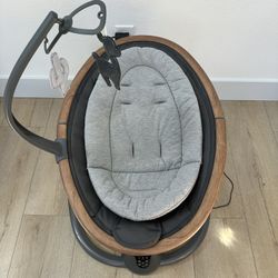 Like New Maxi Cosi Baby Cassia Swing - Essential Graphite