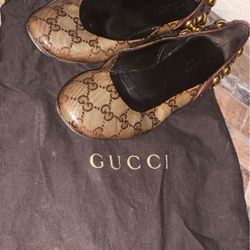 Gucci Flats Womens size 6
