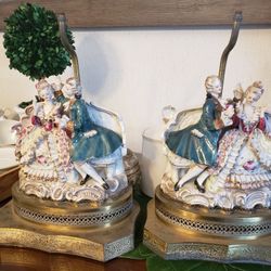 Set Of Lamps Capodemonte French Court Lovers Style Of Louie XIV