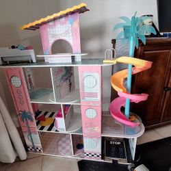 LOL Surprise OMG fashion doll house