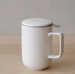 Tea Infuser Cup with Stainless Steel Brewing Basket and Lid