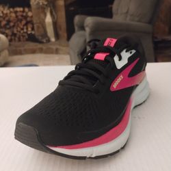 (Size-8) Brand New, Women's Brooks Trace 3 Running Shoes, No Box
Brand new without box, beautiful Brooks women's shoes, the best brand of walking or r