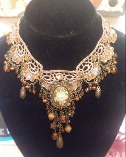 Victorian look cameo charms choker nice!