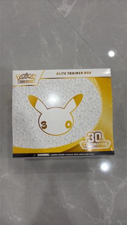 Pokemon 30th etb