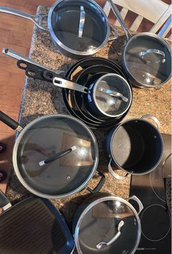 Cookware, pots and pans, 16 pieces (used)