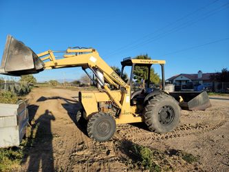 Ford 545C Front Loader Tractor With Rear Drag Gannon Works!