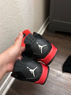 Jordan 4 red thunders