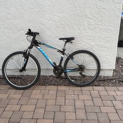 Giant Revel Mountain Bike Frame Size Small Wheel Size 26