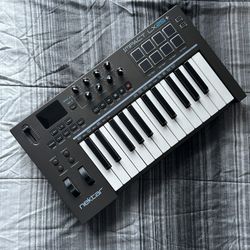 Nektar LS25+ Midi Controller