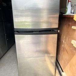 Stainless Steel Top & Bottom Refrigerator 