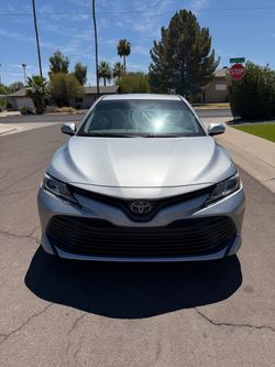 Toyota Camry 2020 LE
