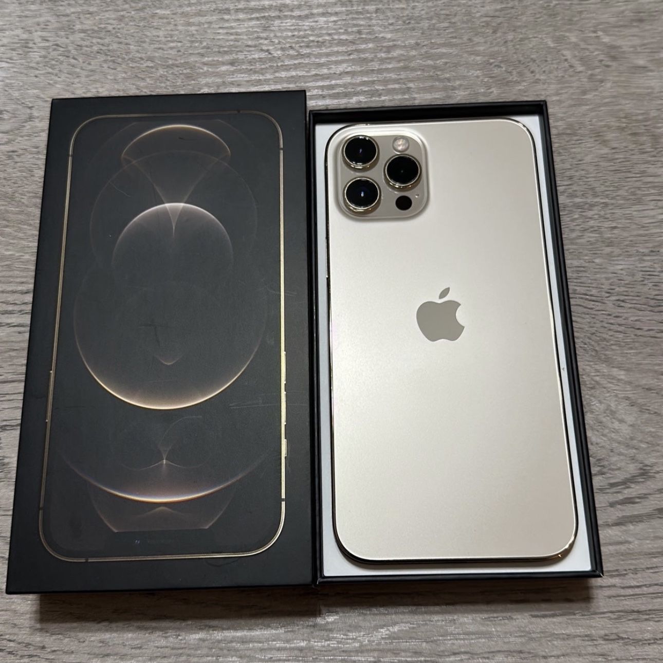 Apple iPhone 12 Pro Max 256 GB in Gold for Unlocked for Sale in 