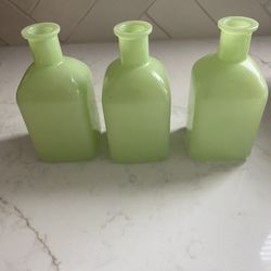Set Of 3 Beautiful Bottles Set Unused 