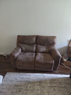 Electric reclining love seat