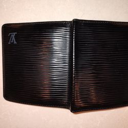 Authentic Louis Vuitton Epi Leather Wallet, 