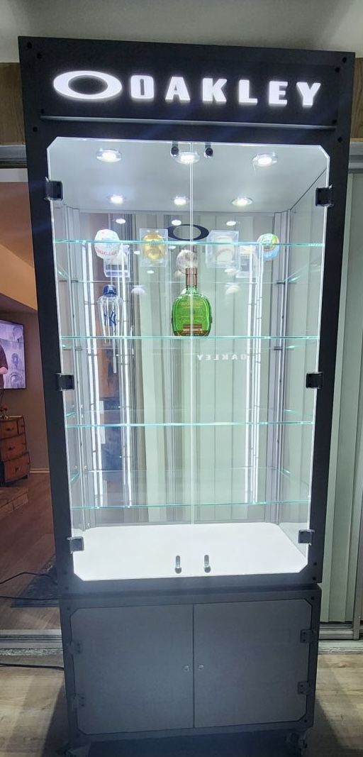 Oakley Display Shelf’s
