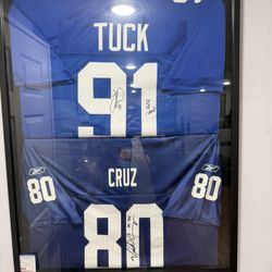 NY Giants Signed Jerseys Cruz Tuck In Display Case 